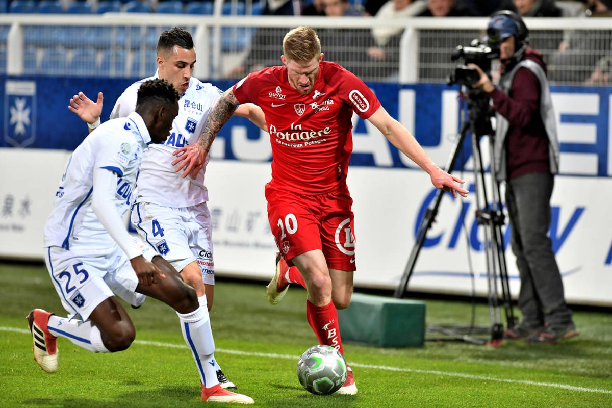 nhan-dinh-soi-keo-auxerre-vs-brest-luc-00h00-ngay-28-9-2024-1